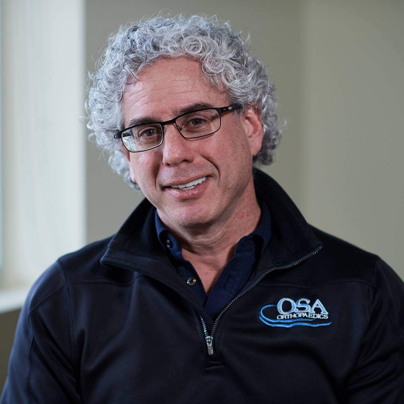 Dr Scott Sigman, Orthopaedic Surgeon.